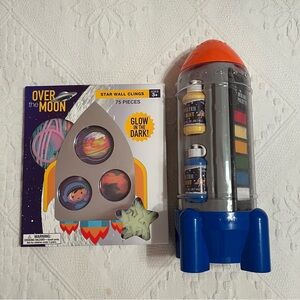 Kids Rocket Paint Set with Star Wall Clings - Orange, Blue, Yellow